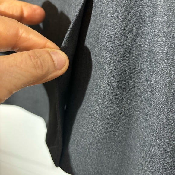 NWT Liz Claiborne Regular Fit Charcoal Grey Blazer, Size 6 - Picture 10 of 15